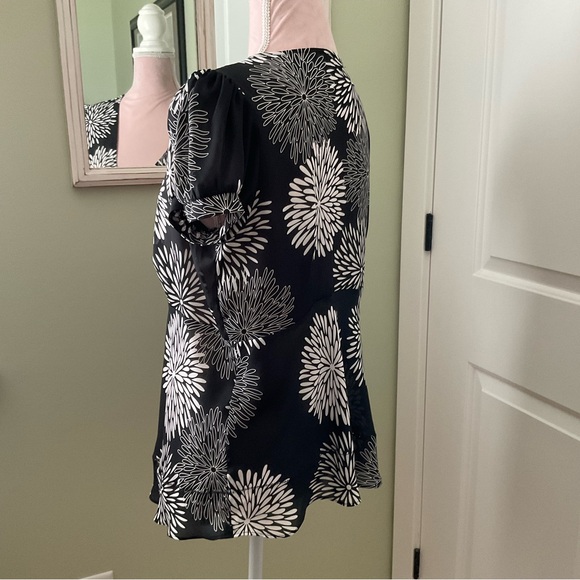 VIOLET & CLAIRE NEW YORK, BLACK AND WHITE FLORAL PRINT, SIZE: L - Picture 5 of 12